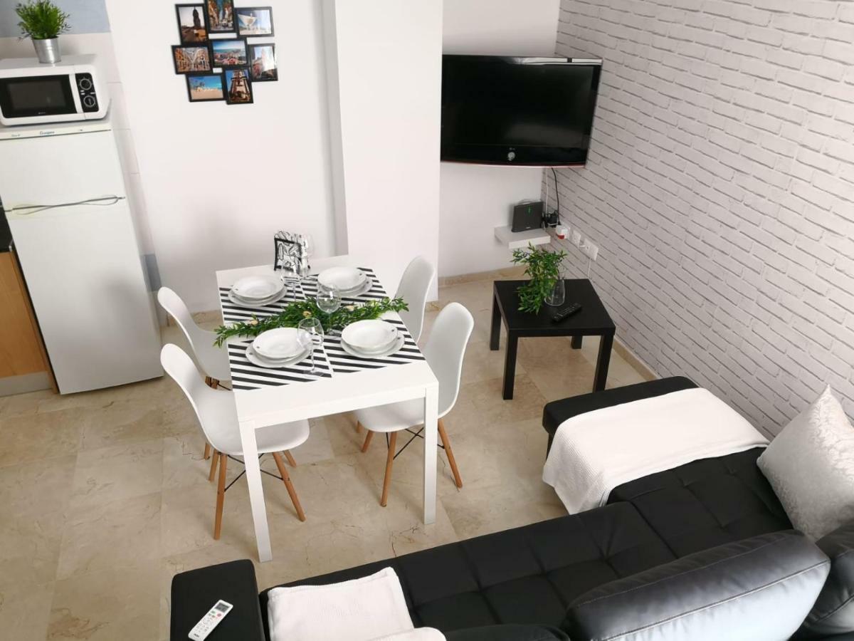 Apartamento La Victoria Málaga Dış mekan fotoğraf
